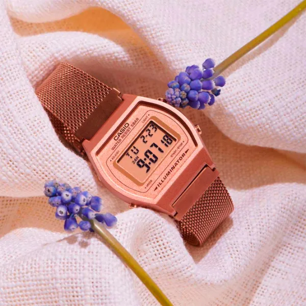 Наручные часы для женщин Casio B640WMR-5A Кварцевый/ 39 x 35 мм photo 3 Наручные часы для женщин Casio B640WMR-5A Кварцевый/ 39 x 35 мм photo 3