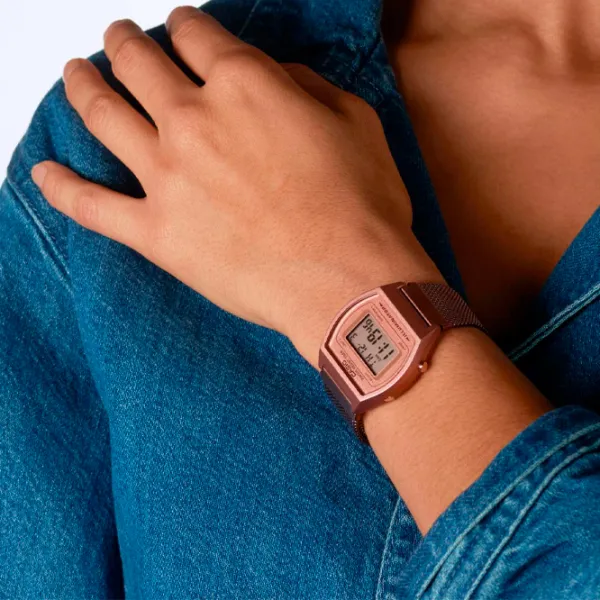 Наручные часы для женщин Casio B640WMR-5A Кварцевый/ 39 x 35 мм photo 4 Наручные часы для женщин Casio B640WMR-5A Кварцевый/ 39 x 35 мм photo 4