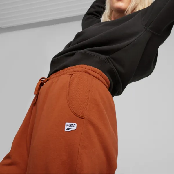Спортивные штаны для женщин Puma Downtown Relaxed Sweatpants Tr L/ Teak photo 7 Спортивные штаны для женщин Puma Downtown Relaxed Sweatpants Tr L/ Teak photo 7