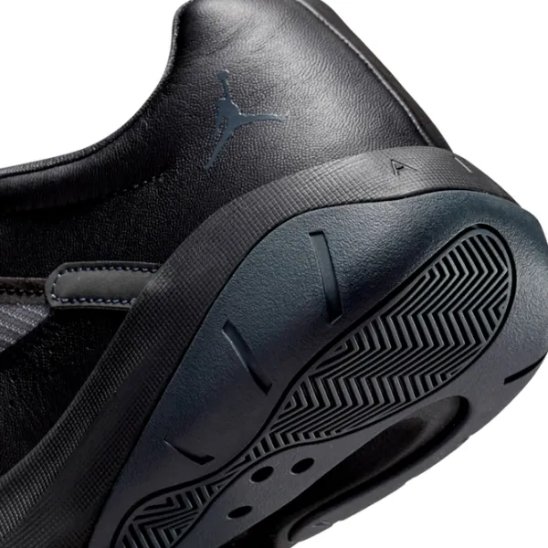Adidași pentru bărbați Jordan Air 11 Cmft Low 47/ Black photo 8