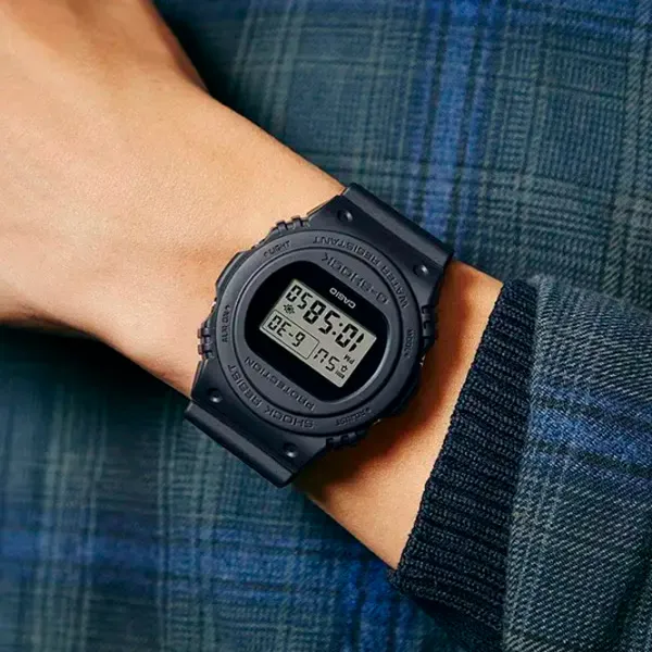 Наручные часы для мужчин Casio DWE-5657RE-1 Кварцевый/ 49 x 44 мм photo 3