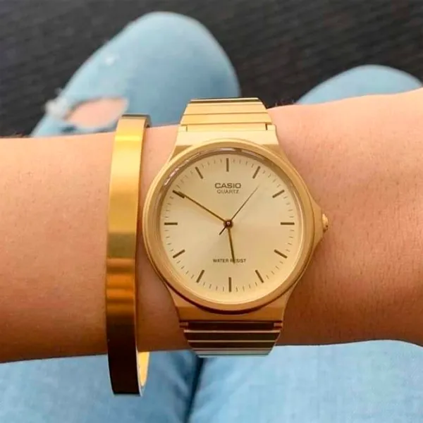 Ceas de mână pentru femei Casio MQ-24G-9 Cuarț/ 35 mm photo 4 Ceas de mână pentru femei Casio MQ-24G-9 Cuarț/ 35 mm photo 4