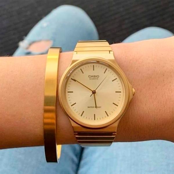 Ceas de mână pentru femei Casio MQ-24G-9 Cuarț/ 35 mm photo 4 Ceas de mână pentru femei Casio MQ-24G-9 Cuarț/ 35 mm photo 4