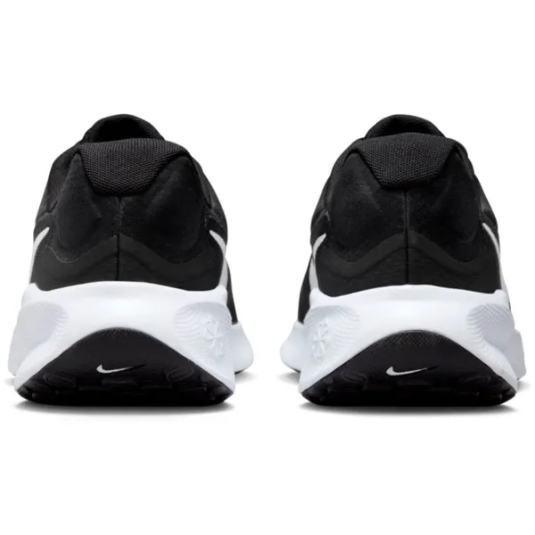 Кроссовки для мужчин Nike Revolution 7 40.5/ Black White photo 5