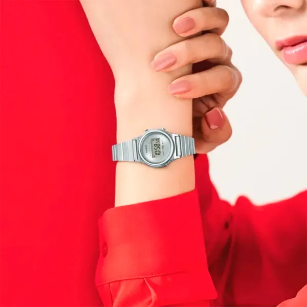 Ceas de mână pentru femei Casio LA700WE-7AEF Cuarț/ 26 mm photo 4 Ceas de mână pentru femei Casio LA700WE-7AEF Cuarț/ 26 mm photo 4