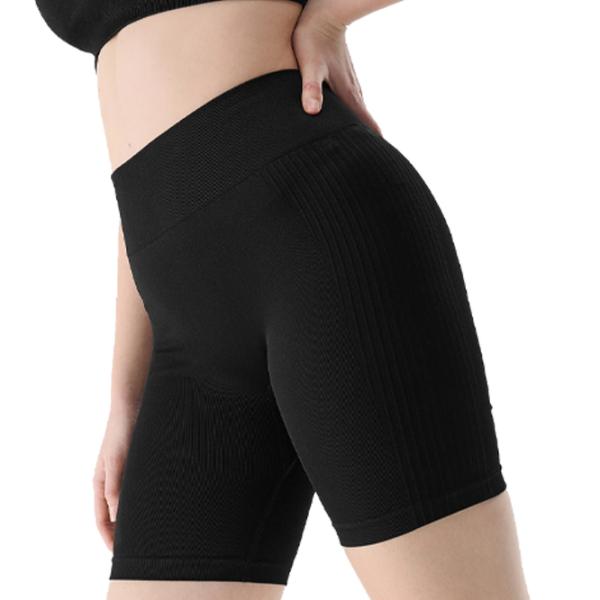 Короткие тайтсы для женщин 4F 4FRSS24TFSHF694-20S XS - S/ Черный photo 2 Короткие тайтсы для женщин 4F 4FRSS24TFSHF694-20S XS - S/ Черный photo 2