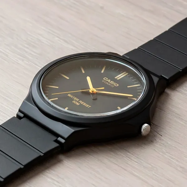 Наручные часы для мужчин Casio MW-240-1E2 Кварцевый/ 48 мм photo 4 Наручные часы для мужчин Casio MW-240-1E2 Кварцевый/ 48 мм photo 4