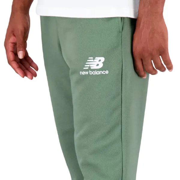 Pantaloni sportivi pentru bărbați New Balance Essentials Stacked Logo French Terry XXL/ Olive Green photo 4