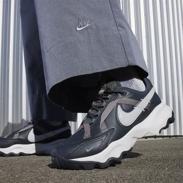 Кроссовки для женщин Nike Tc 7900 Весна/ Черный photo 9