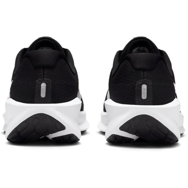 Кроссовки для мужчин Nike Downshifter 13 44.5/ Black White photo 5