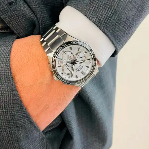 Ceas de mână pentru bărbați Seiko SSH117J1 Cuarț/ 43 mm photo 3 Ceas de mână pentru bărbați Seiko SSH117J1 Cuarț/ 43 mm photo 3