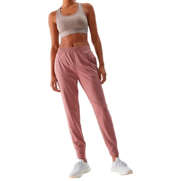 Pantaloni sportivi pentru femei 4F 4FWSS24TFTRF454-56S L/ Pink photo 3 Pantaloni sportivi pentru femei 4F 4FWSS24TFTRF454-56S L/ Pink photo 3