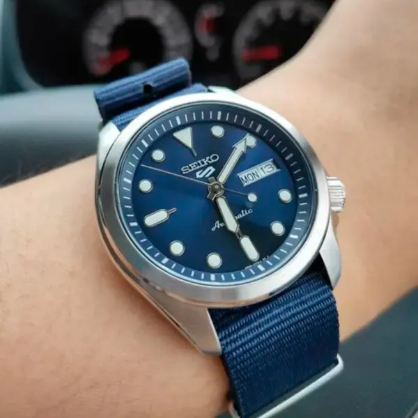 Ceas de mână pentru bărbați Seiko SRPE63K1 Mecanic/ 40 mm photo 5 Ceas de mână pentru bărbați Seiko SRPE63K1 Mecanic/ 40 mm photo 5