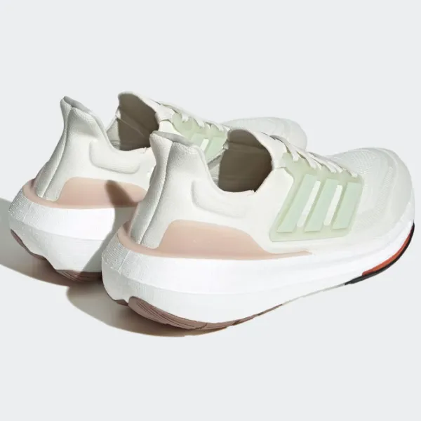 Adidași unisex Adidas Ultraboost Light 42/ Beige photo 2 Adidași unisex Adidas Ultraboost Light 42/ Beige photo 2