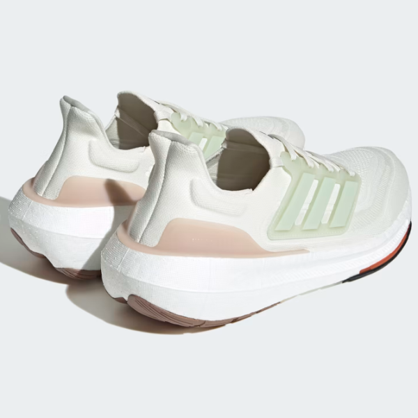 Кроссовки унисекс Adidas Ultraboost Light 37.5/ Бежевый photo 2 Кроссовки унисекс Adidas Ultraboost Light 37.5/ Бежевый photo 2