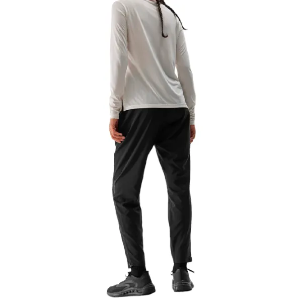 Pantaloni sportivi pentru femei 4F 4FRSS24TFTRF653-20S M/ Black photo 4 Pantaloni sportivi pentru femei 4F 4FRSS24TFTRF653-20S M/ Black photo 4