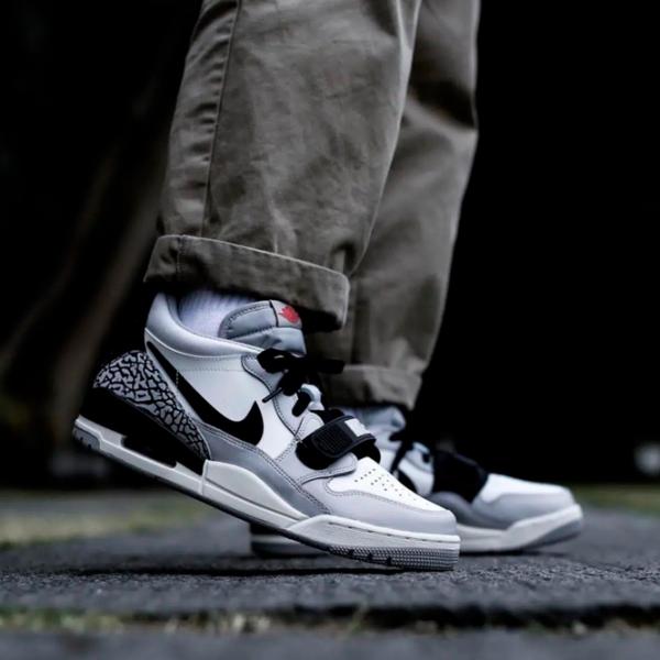 Adidași pentru bărbați Jordan Air Legacy 312 Low 47/ Gray photo 10