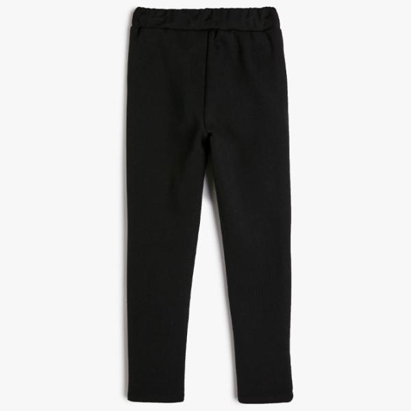 Pantaloni sportivi pentru băieți Koton Basic Sweatpants 5-6/ Black photo 2 Pantaloni sportivi pentru băieți Koton Basic Sweatpants 5-6/ Black photo 2