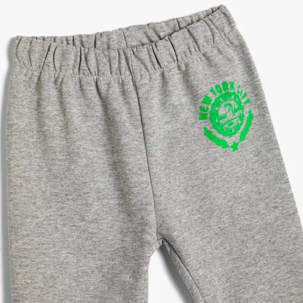 Pantaloni sportivi pentru băieți Koton Waistband Printed 4-5/ Gray photo 3