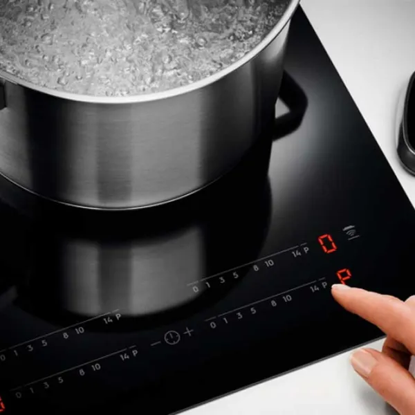 Plită încorporabilă cu inducție Electrolux LIL61434C Vitroceramică/ Black photo 5