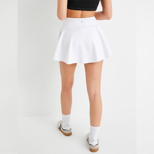Pantaloni scurți pentru femei Koton 4SAK40009NK L/ White photo 6 Pantaloni scurți pentru femei Koton 4SAK40009NK L/ White photo 6