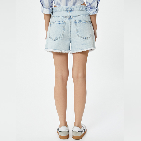 Pantaloni scurți pentru femei Koton 4SAL40017MD 40/ Light Blue photo 5