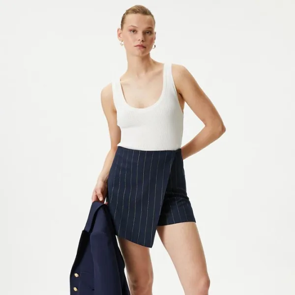 Pantaloni scurți pentru femei Koton 4SAK40032UW 42/ Navy photo 2