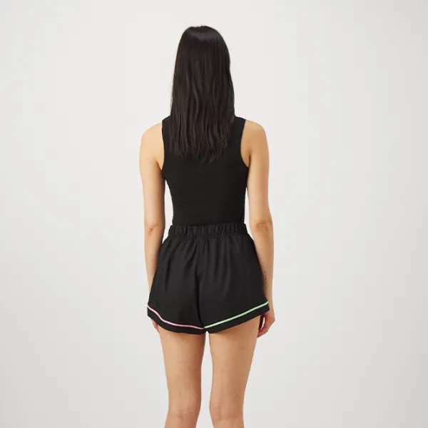 Pantaloni scurți pentru femei Puma PU701226208001 XL/ Black photo 6 Pantaloni scurți pentru femei Puma PU701226208001 XL/ Black photo 6