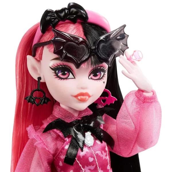 Кукла Mattel Monster High Draculaura HHK51 модель/ 4+ photo 3 Кукла Mattel Monster High Draculaura HHK51 модель/ 4+ photo 3