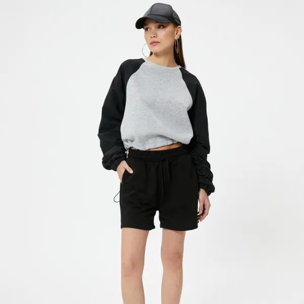 Pantaloni scurți pentru femei Koton 4SAL40005IK XL/ Black photo 3