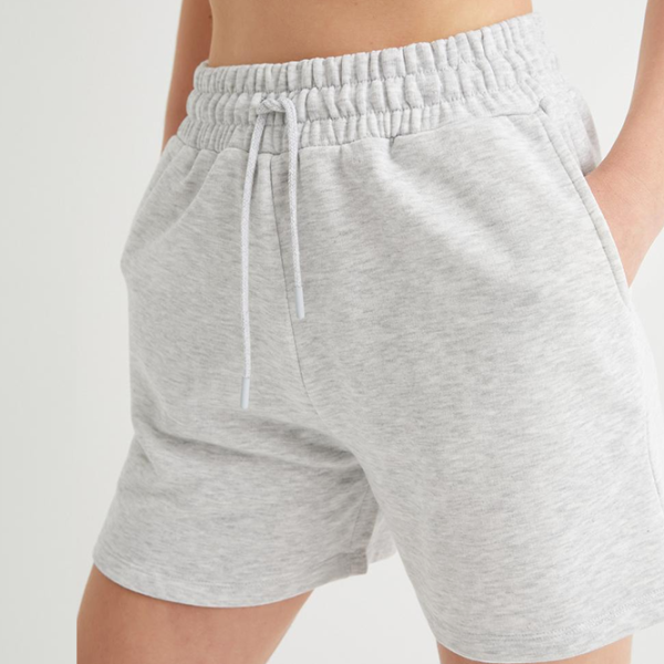 Шорты для женщин Koton 4SAL40005IK M/ Light Grey photo 3 Шорты для женщин Koton 4SAL40005IK M/ Light Grey photo 3