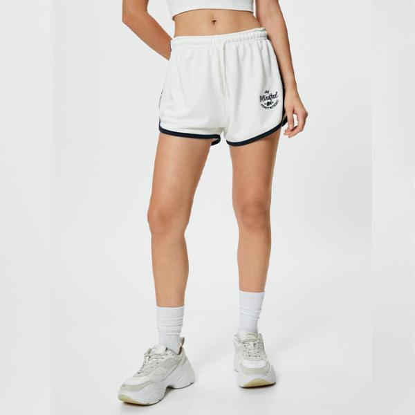 Pantaloni scurți pentru femei Koton 4SAL40003IK L/ White photo 4