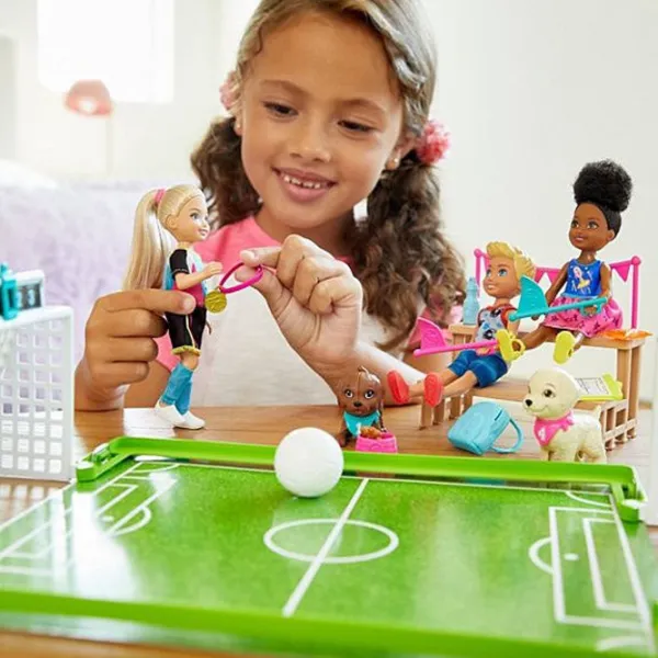 Набор Barbie Chelsea Football Team GHK37 спортсменка/ 3+ photo 6 Набор Barbie Chelsea Football Team GHK37 спортсменка/ 3+ photo 6