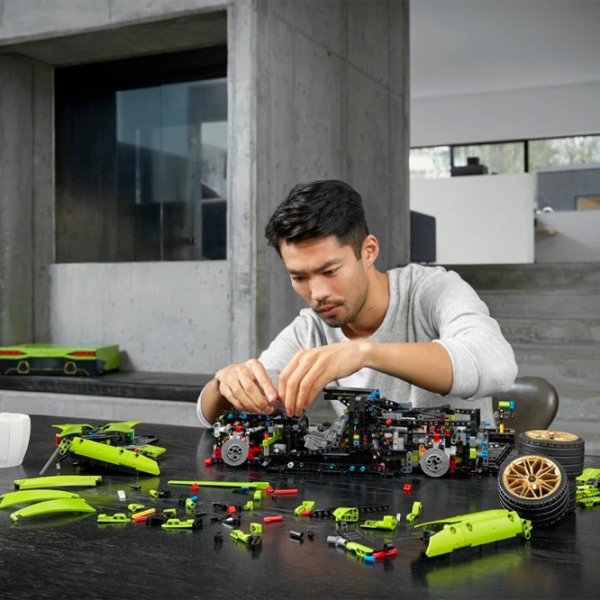 Constructor LEGO Lamborghini Sián FKP 37 Mașină/ Green photo 9