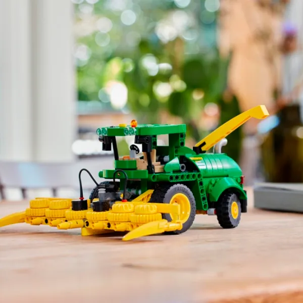 Constructor LEGO John Deere 9700 Forage Harvester Transport/ Multicolor photo 6