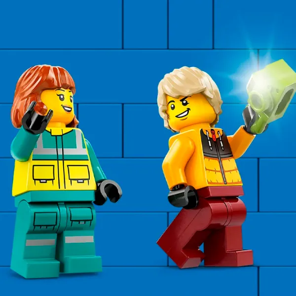 Конструктор LEGO Emergency Ambulance and Snowboarder Фигуры/ Разноцветный photo 5