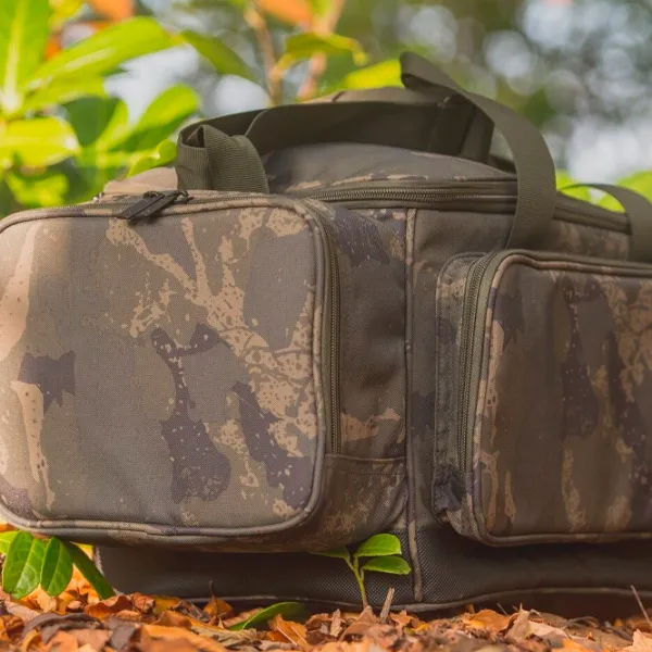 Сумка для аксессуаров Solar Tackle Undercover Camo carryall Large Полиэстер 600D photo 6 Сумка для аксессуаров Solar Tackle Undercover Camo carryall Large Полиэстер 600D photo 6