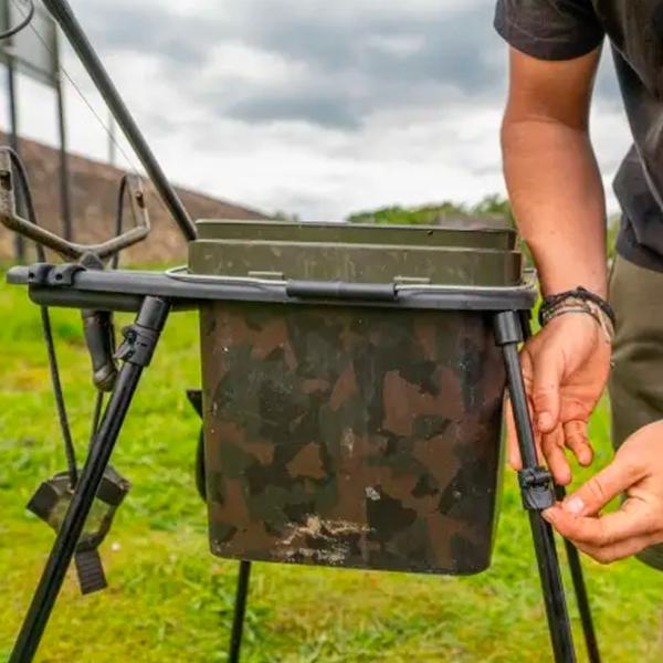Suport pentru găleată Avid Carp Bait Station Kit 10 l/ Black photo 4