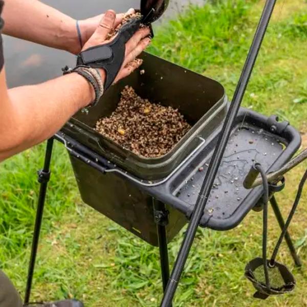 Suport pentru găleată Avid Carp Bait Station Kit 10 l/ Black photo 6