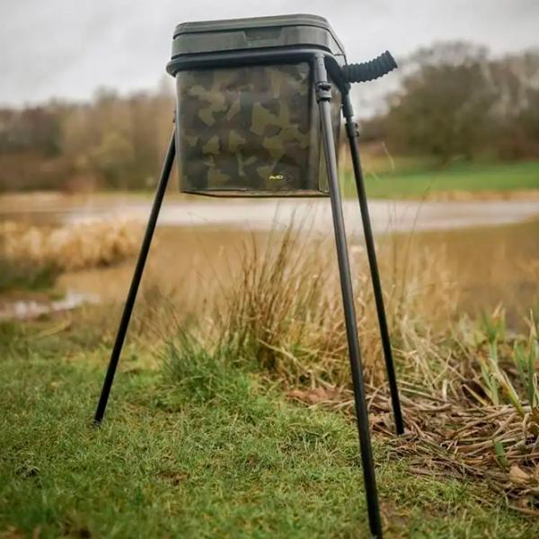 Suport pentru găleată Avid Carp Lok Down Bucket Stand Black photo 4