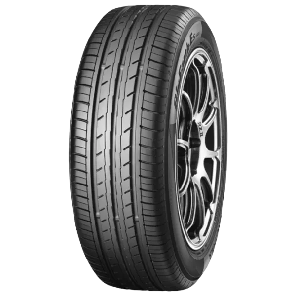 Шины Yokohama BluEarth-Es ES32 215/ 55 R17 94V Лето/ Легковой photo 1 Шины Yokohama BluEarth-Es ES32 215/ 55 R17 94V Лето/ Легковой photo 1