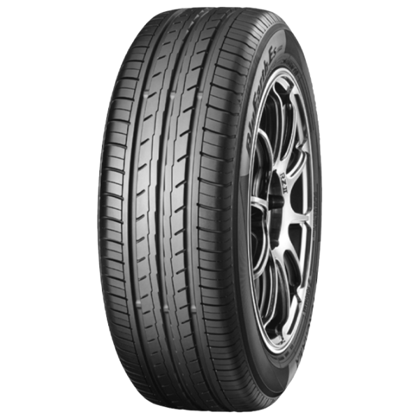 Шины Yokohama BluEarth-Es ES32 215/ 55 R17 94V Лето/ Легковой photo 1 Шины Yokohama BluEarth-Es ES32 215/ 55 R17 94V Лето/ Легковой photo 1