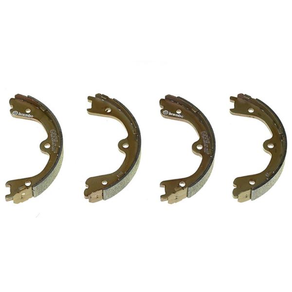 Тормозные колодки Brembo S 56 546 задние/ барабанные photo 1