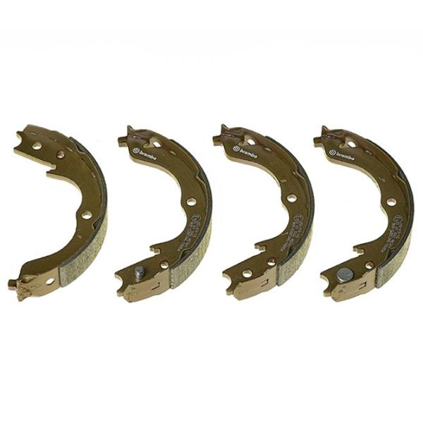 Тормозные колодки Brembo S 61 542 задние/ барабанные photo 1