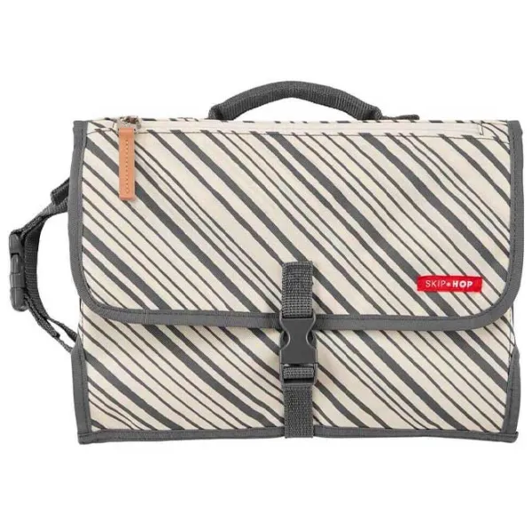Пеленальный матрасик Skip Hop Pronto Signature Chevron 01053951 Унисекс/ 0+/ Графитовый photo 1 Пеленальный матрасик Skip Hop Pronto Signature Chevron 01053951 Унисекс/ 0+/ Графитовый photo 1