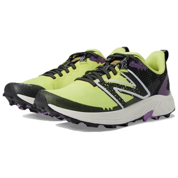 Кроссовки для женщин New Balance Fuel Cell Summit Unknown V3 Осень/ Черный photo 1 Кроссовки для женщин New Balance Fuel Cell Summit Unknown V3 Осень/ Черный photo 1