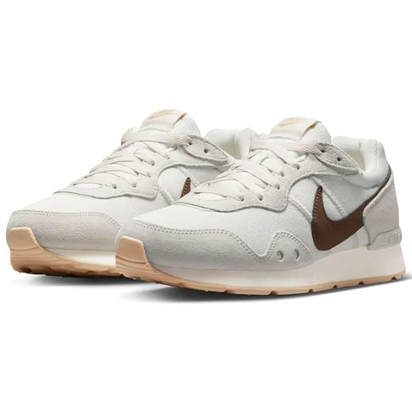 Adidași pentru femei Nike Venture Runner Vară/ Beige photo 1