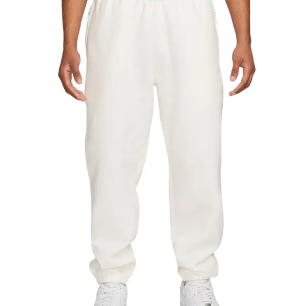 Pantaloni sportivi pentru bărbați Nike M Nk Solo Swsh Flc Cf Pant S/ White photo 1 Pantaloni sportivi pentru bărbați Nike M Nk Solo Swsh Flc Cf Pant S/ White photo 1