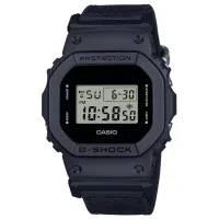 Наручные часы для мужчин Casio DW-5600BCE-1ER Кварцевый/ 49 x 43 мм