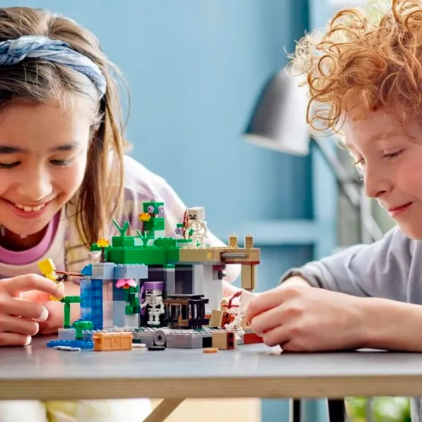 Constructor LEGO The Skeleton Dungeon Figuri/ Multicolor photo 8 Constructor LEGO The Skeleton Dungeon Figuri/ Multicolor photo 8